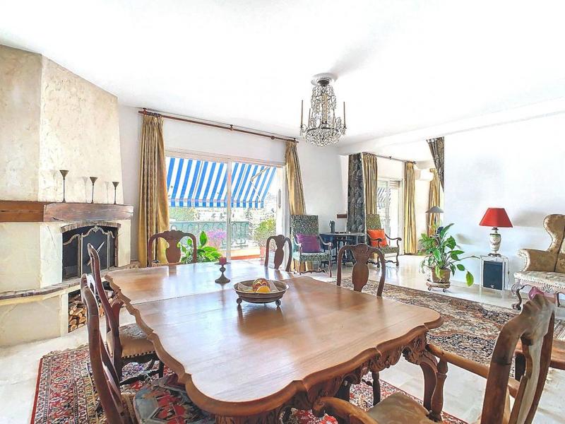 Appartement - 154 m² - 3 pièces