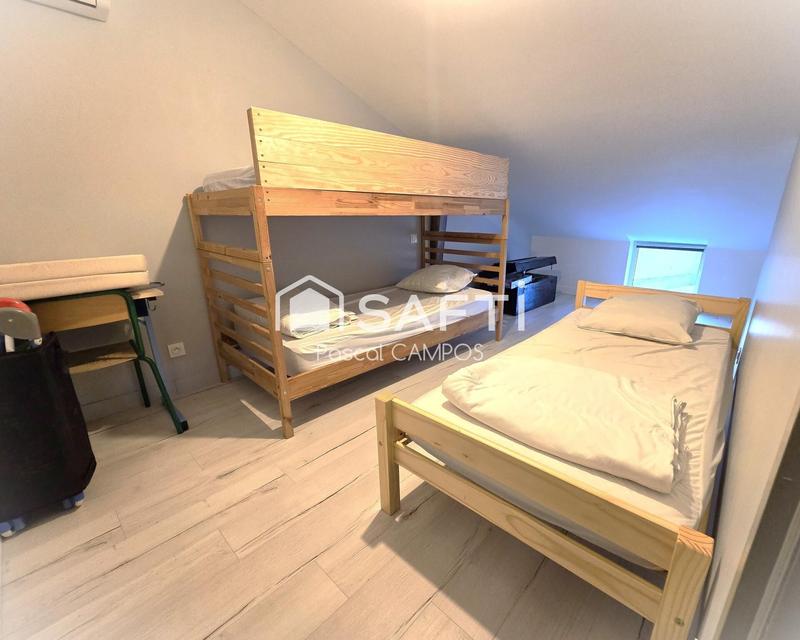 Maison - 90 m² - 5 pièces