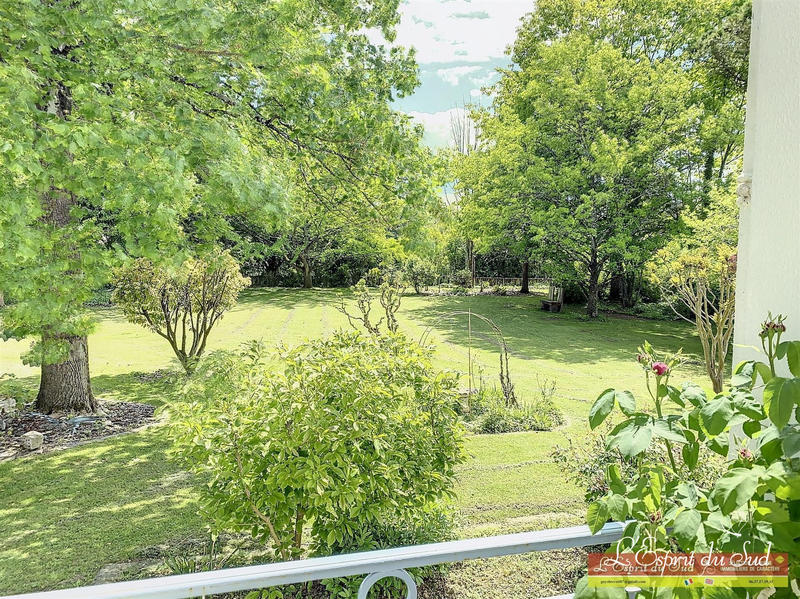 Maison - 198 m² - 11 pièces