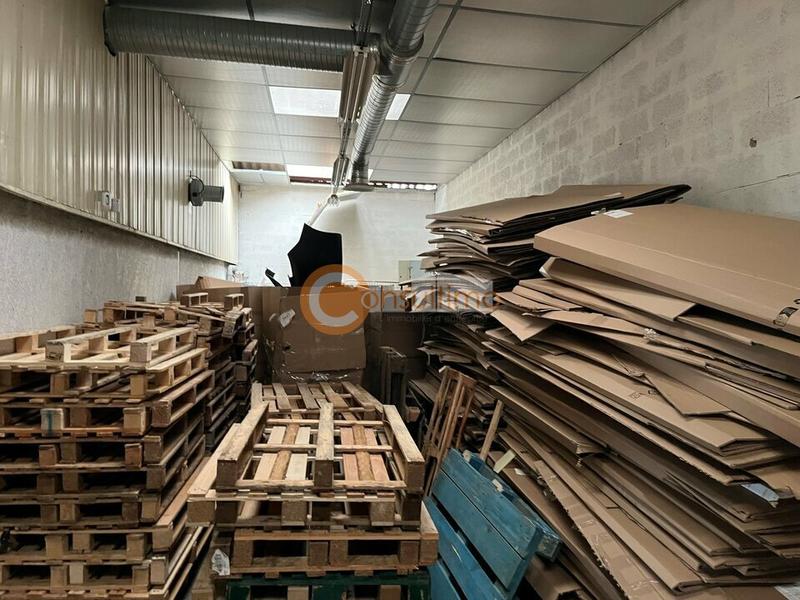 Local d'activité / Entrepôt - 450 m²