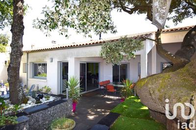 Maison - 141 m² - 8 pièces