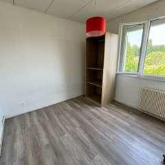 Chambre - 90 m² - 1 pièce