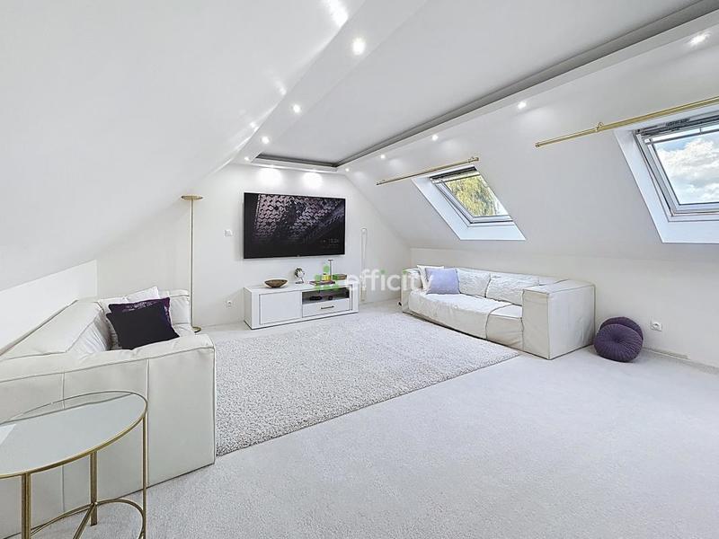 Pavillon - 134 m² - 6 pièces