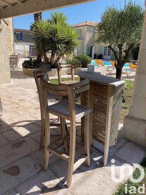 Maison - 275 m² - 9 pièces