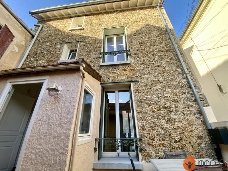 Maison - 69 m² - 3 pièces