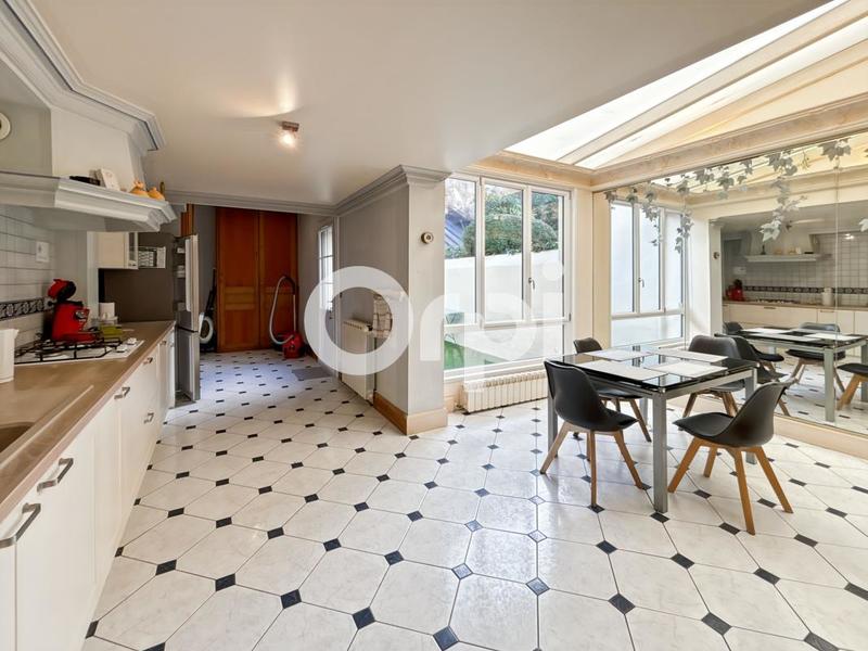 Maison de ville - 161 m² - 4 pièces