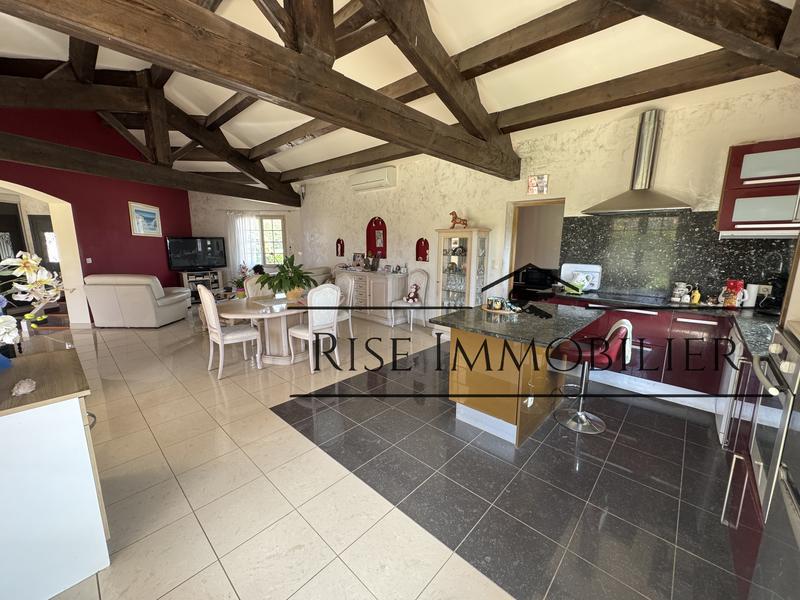 Villa - 163 m² - 5 pièces