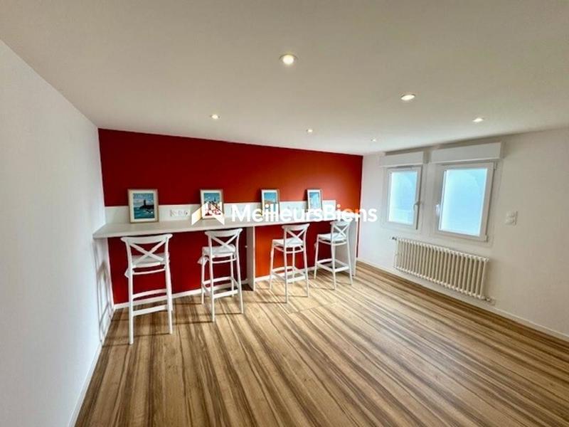 Immeuble - 244 m² - 10 pièces