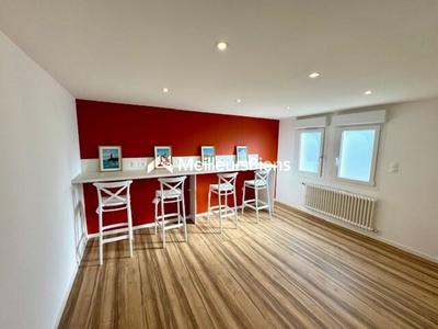 Immeuble - 244 m² - 10 pièces