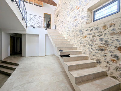 Maison - 217 m² - 6 pièces