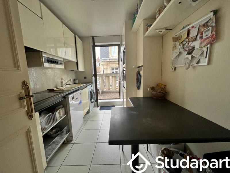 Chambre - 10 m² - 1 pièce