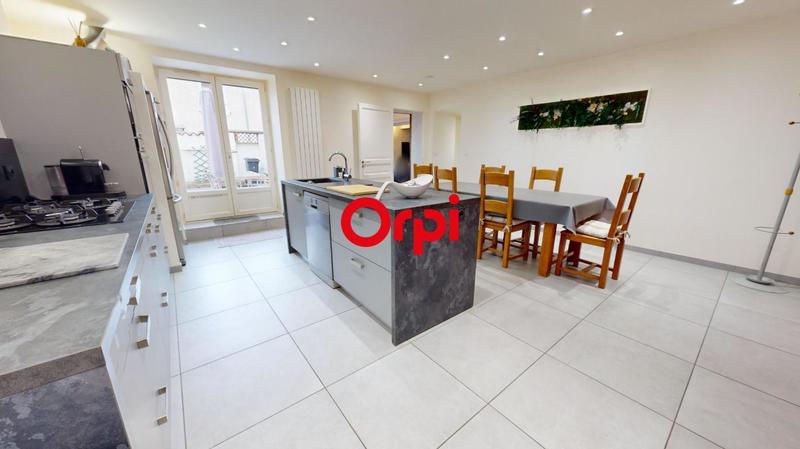 Maison - 150 m² - 4 pièces