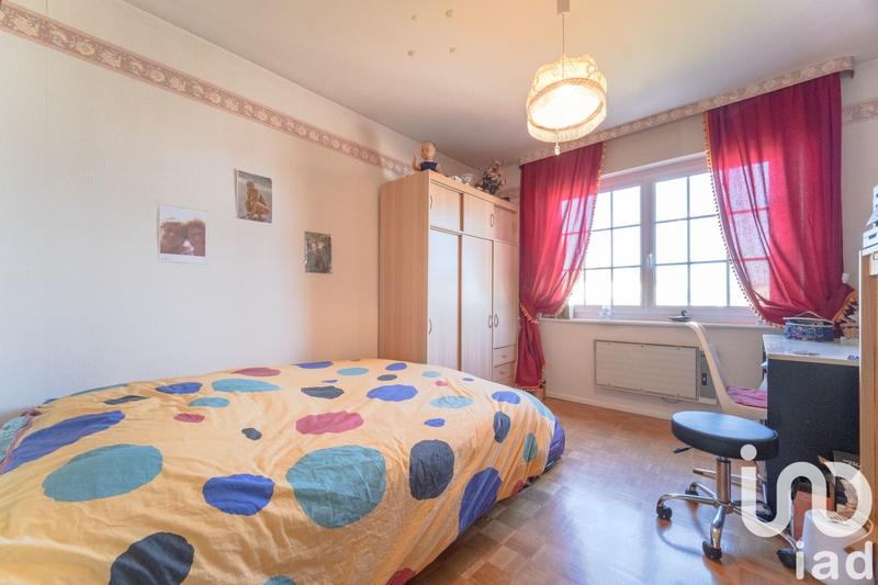 Maison - 137 m² - 8 pièces