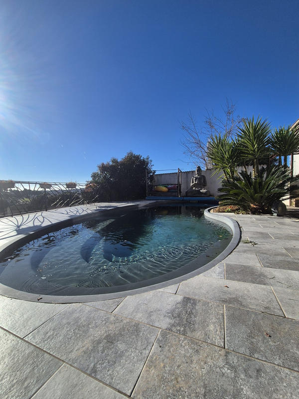 Villa - 208 m² - 11 pièces