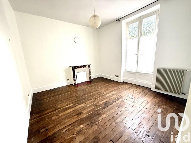 Maison - 177 m² - 9 pièces