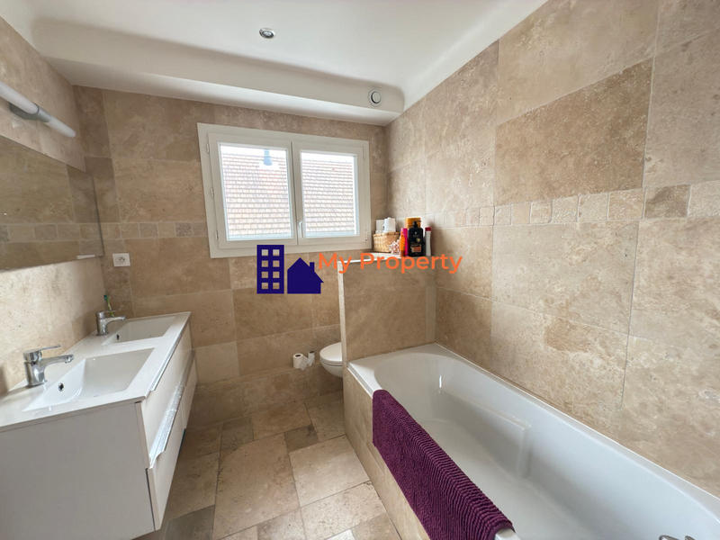 Maison contemporaine - 125 m² - 6 pièces