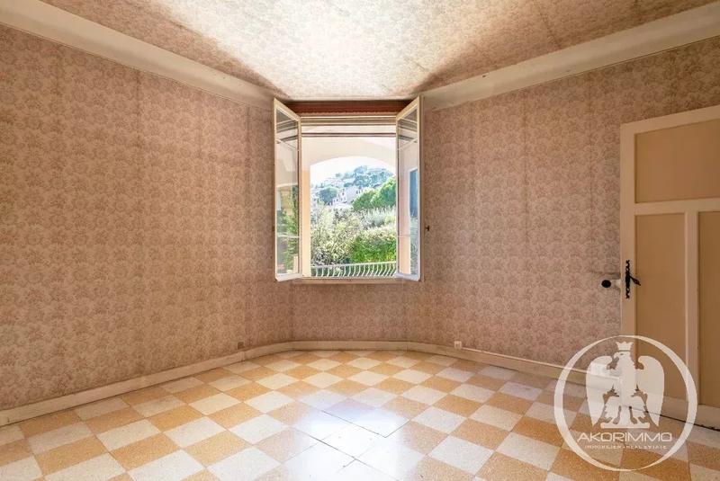 Appartement - 158 m² - 8 pièces