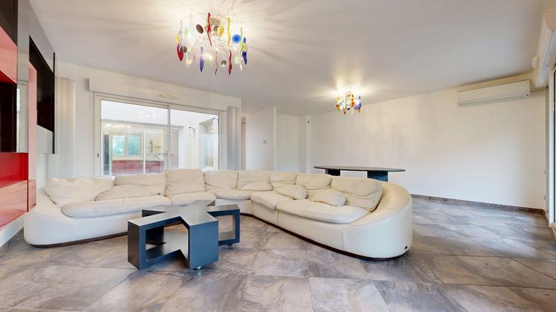 Appartement - 142 m² - 4 pièces