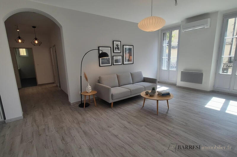 Appartement - 77 m² - 3 pièces