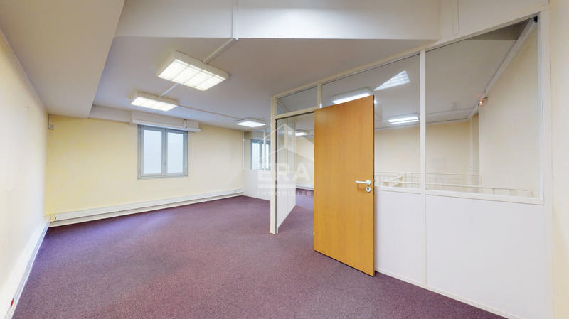 Bureau - 208 m² - 5 pièces