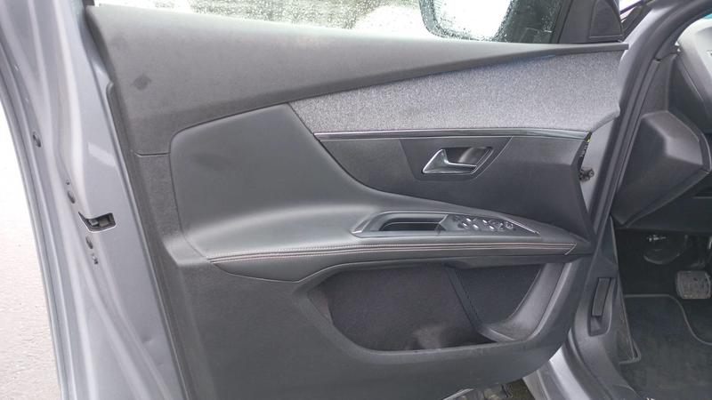 Peugeot 5008 II 1.5 BlueHDi 130 Eat8 Gt Line - Automatique Toit ouvrant