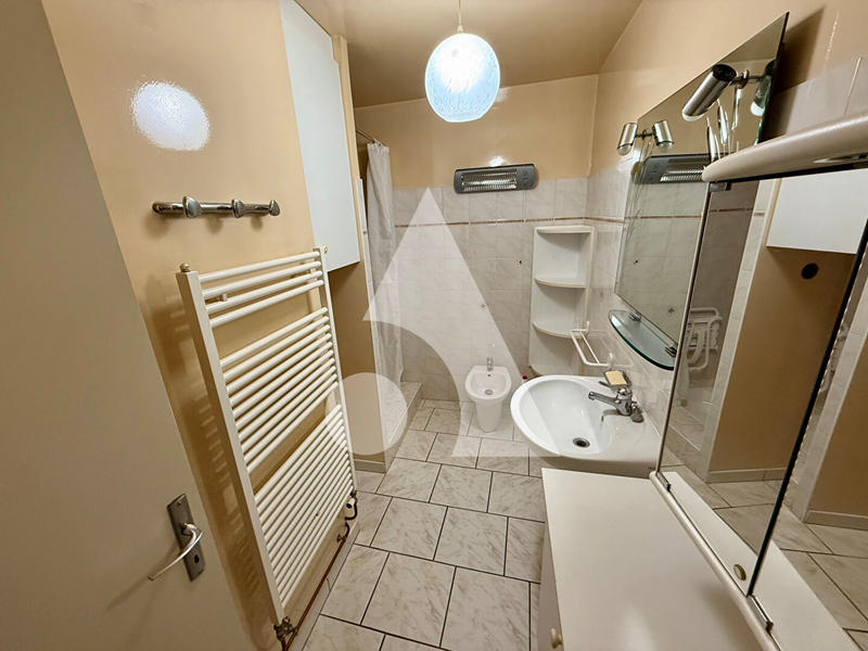 Maison - 85 m² - 3 pièces