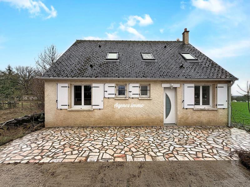 Maison - 98 m² - 4 pièces