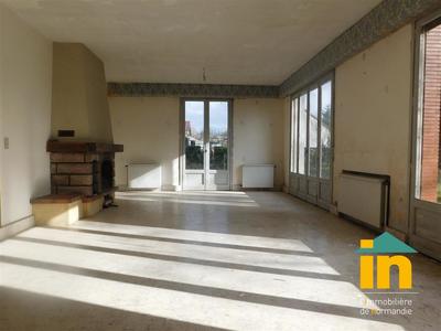 Maison de ville - 220 m² - 7 pièces