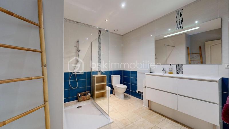 Maison - 140 m² - 7 pièces