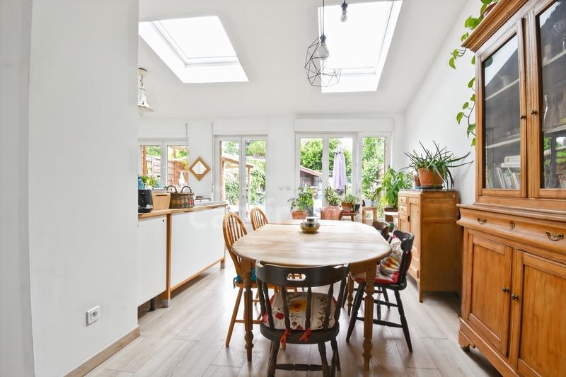 Maison - 130 m² - 6 pièces