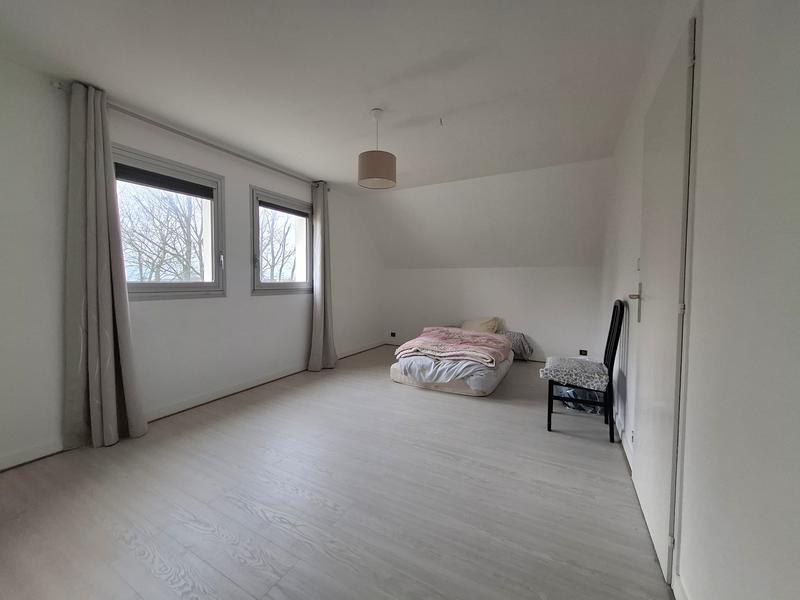 Maison - 279 m² - 9 pièces