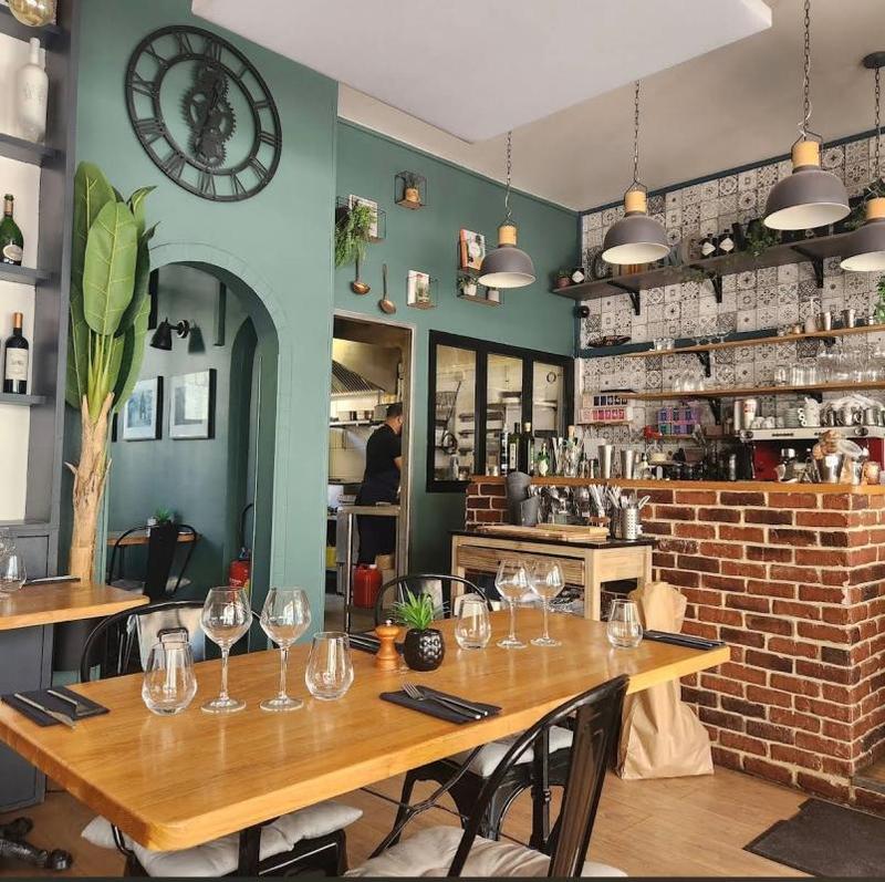 Fonds de commerce - 90 m²