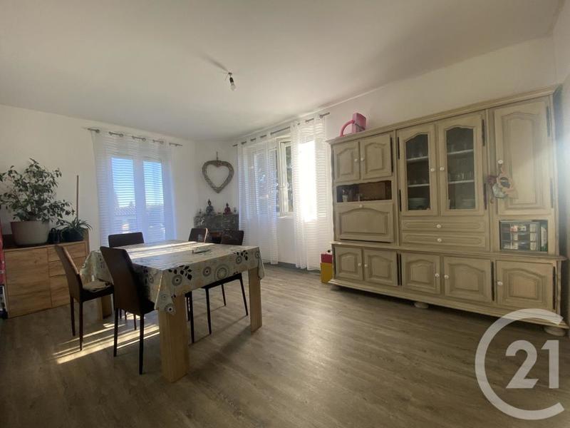 Maison - 98 m² - 4 pièces