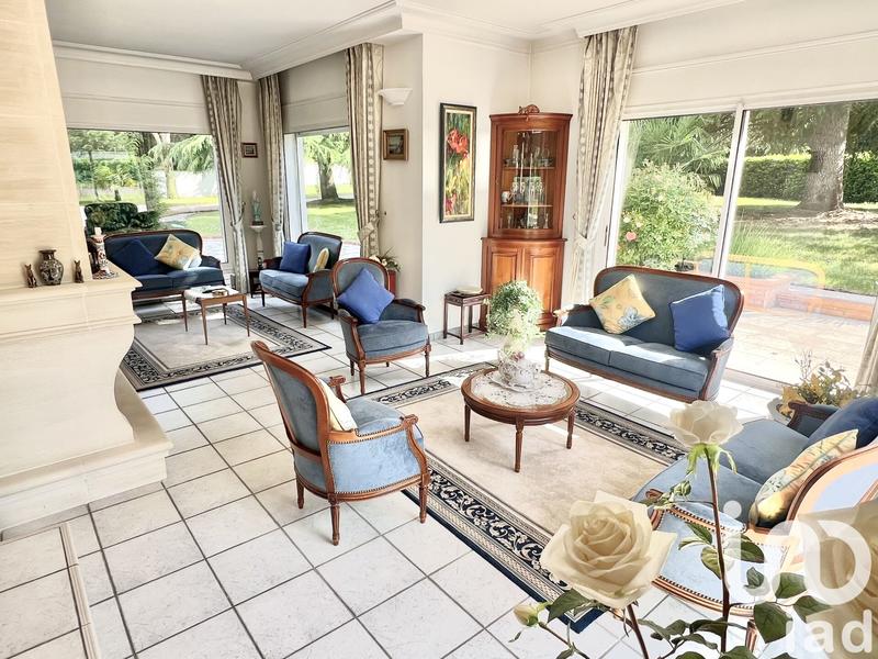 Maison de maîtres - 277 m² - 9 pièces