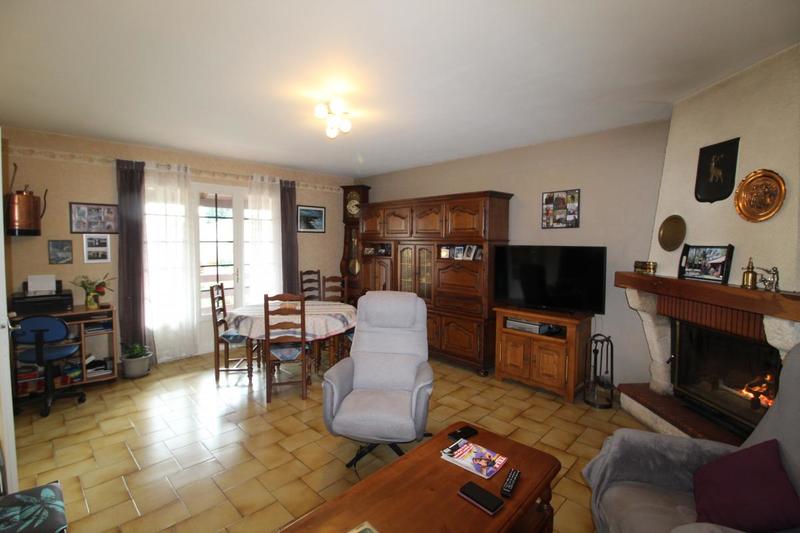 Maison - 185 m² - 7 pièces