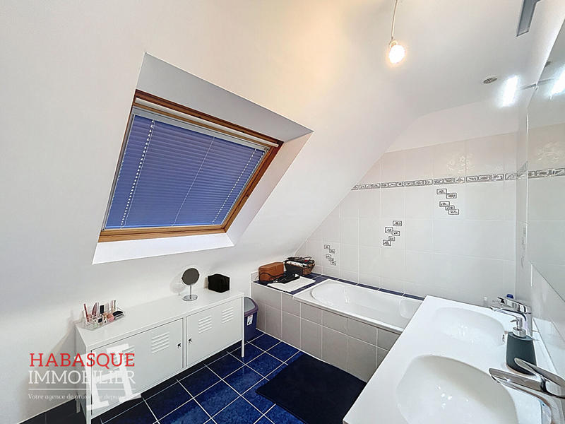 Maison - 119 m² - 6 pièces