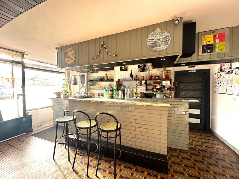 Maison - 226 m² - 12 pièces