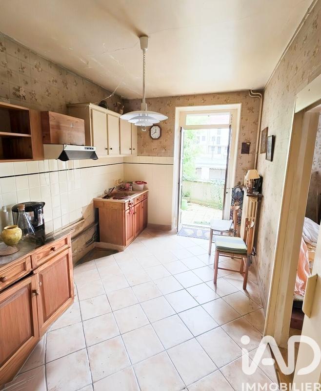 Maison de ville - 225 m² - 14 pièces