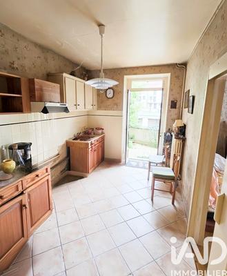 Maison de ville - 225 m² - 14 pièces