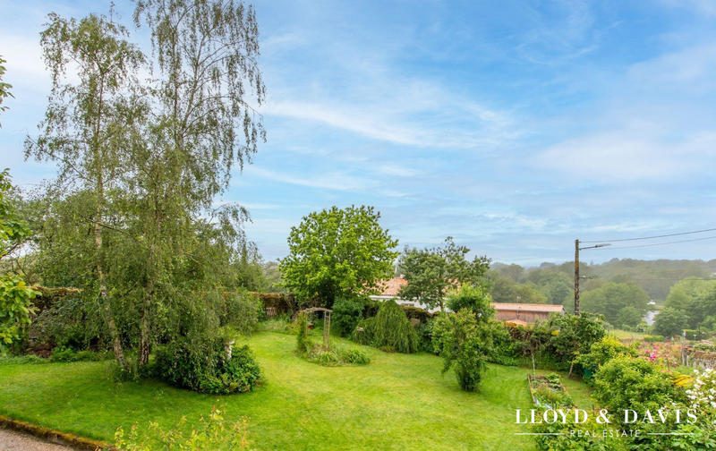 Maison ancienne - 300 m² - 10 pièces