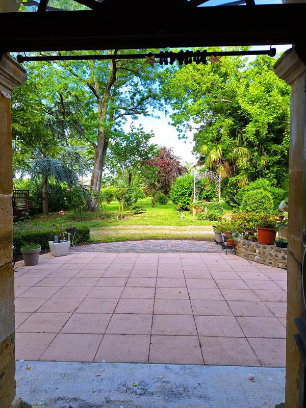 Maison bourgeoise - 219 m² - 6 pièces