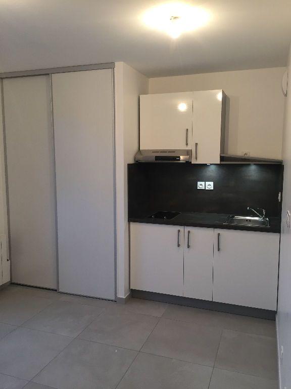 Studio - 23 m² - 1 pièce