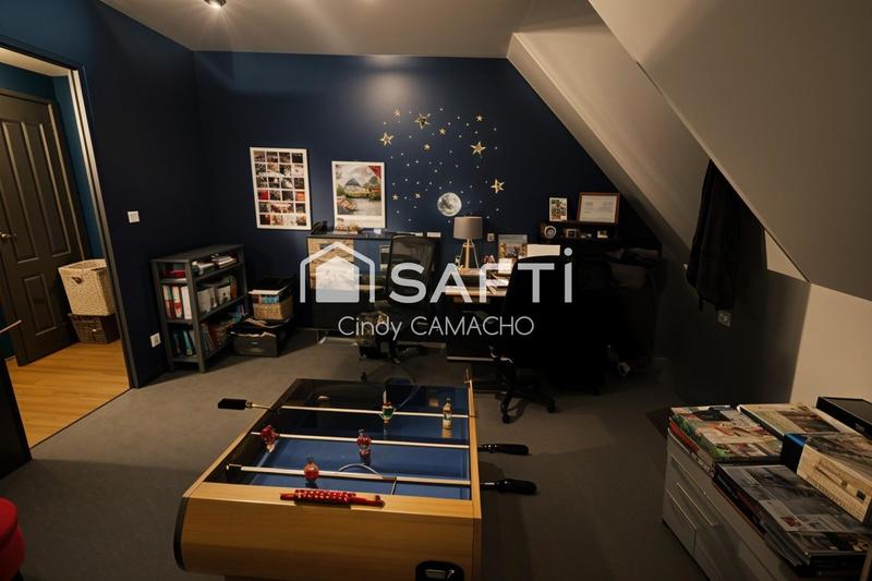 Maison - 122 m² - 4 pièces