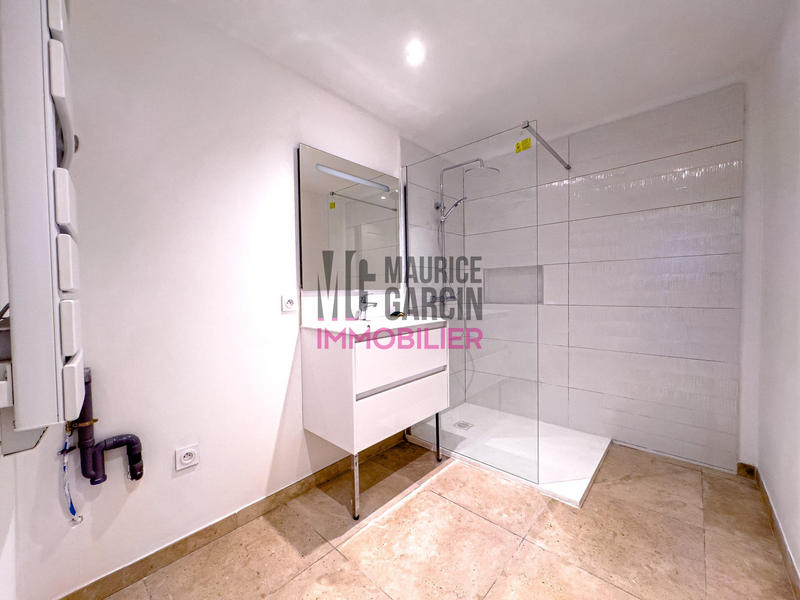 Maison - 180 m² - 4 pièces