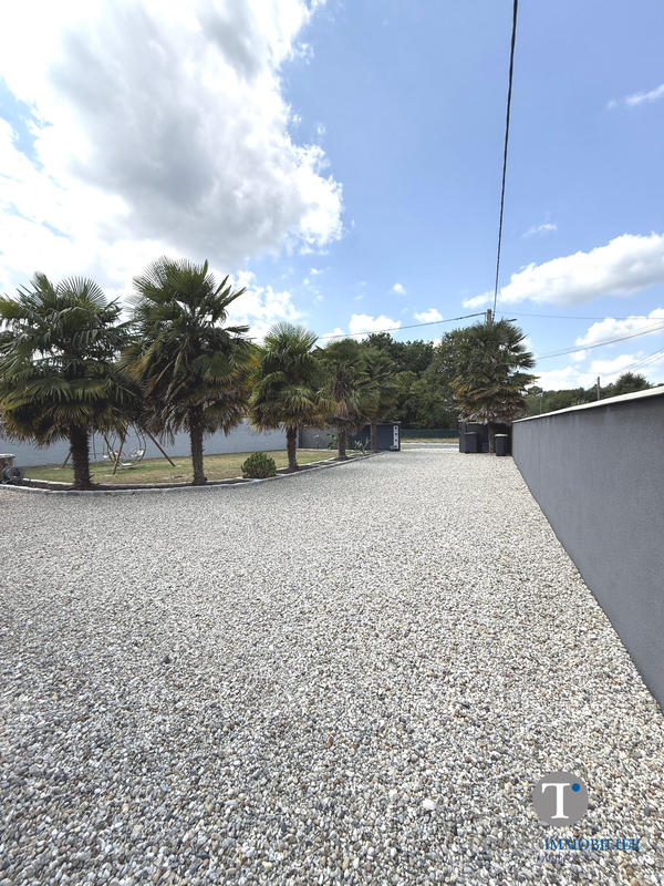 Maison - 101 m² - 5 pièces