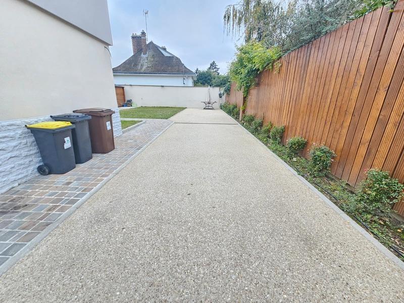 Maison - 85 m² - 4 pièces