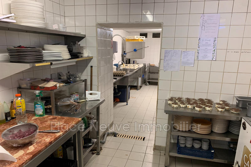 Local commercial - 255 m²