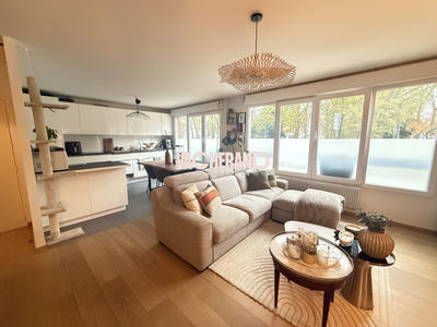 Appartement - 79 m² - 4 pièces