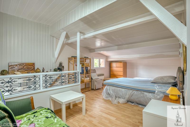 Maison traditionnelle - 315 m² - 10 pièces