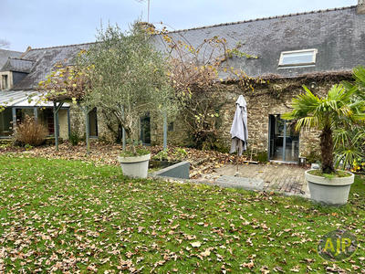 Maison - 280 m² - 7 pièces